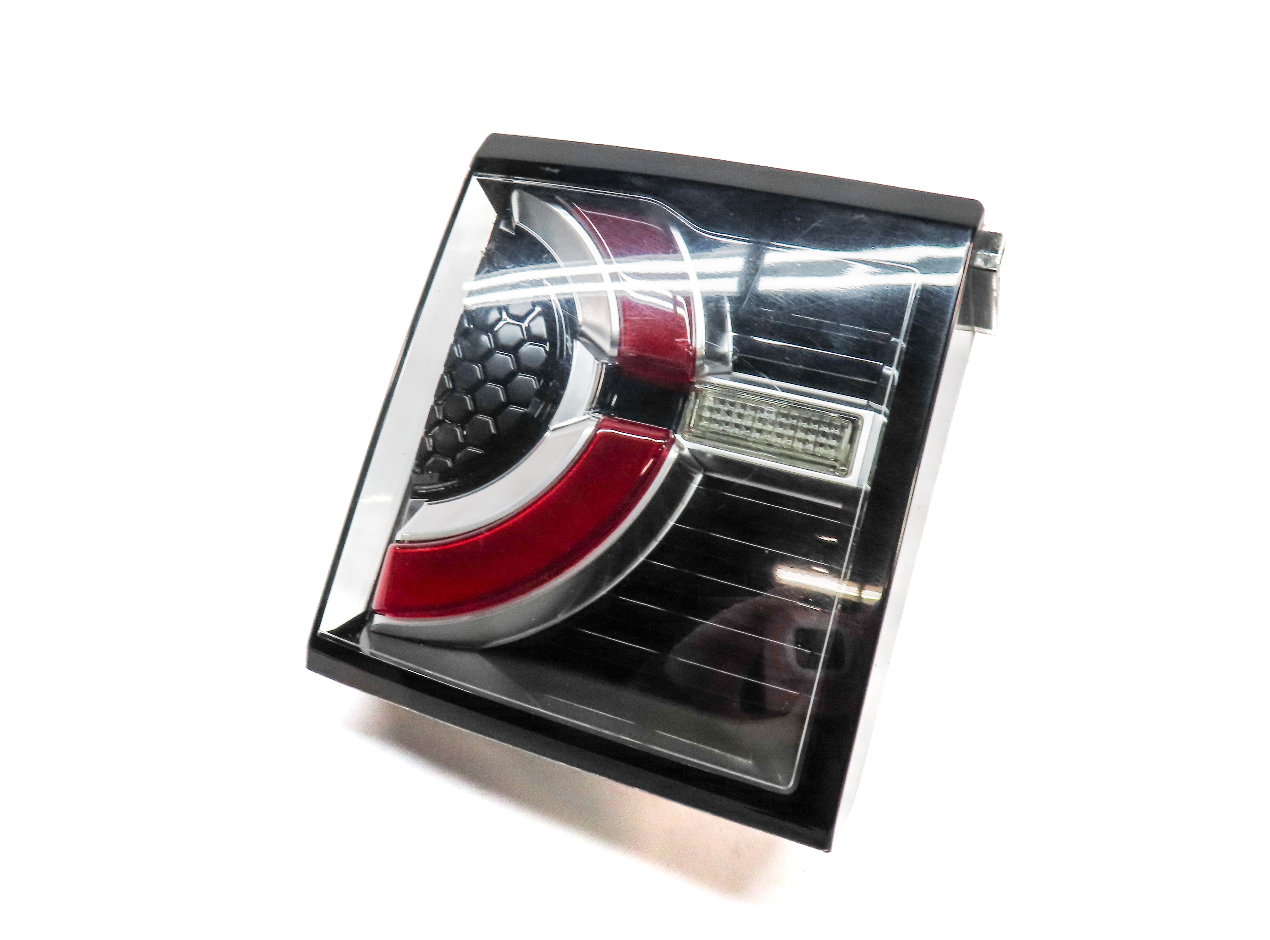 2015-2019 LAND ROVER DISCOVERY SPORT (L550) LEFT REAR INNER TAILLIGHT LIGHT LAMP — exact item pictured